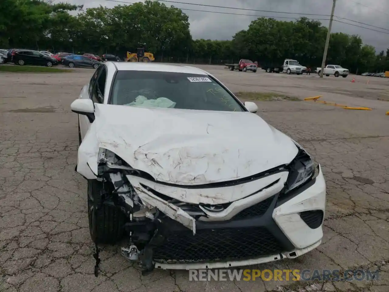 9 Photograph of a damaged car 4T1B11HK9KU175730 TOYOTA CAMRY 2019