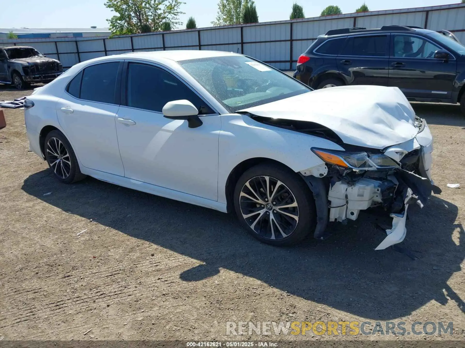 1 Photograph of a damaged car 4T1B11HK9KU181155 TOYOTA CAMRY 2019