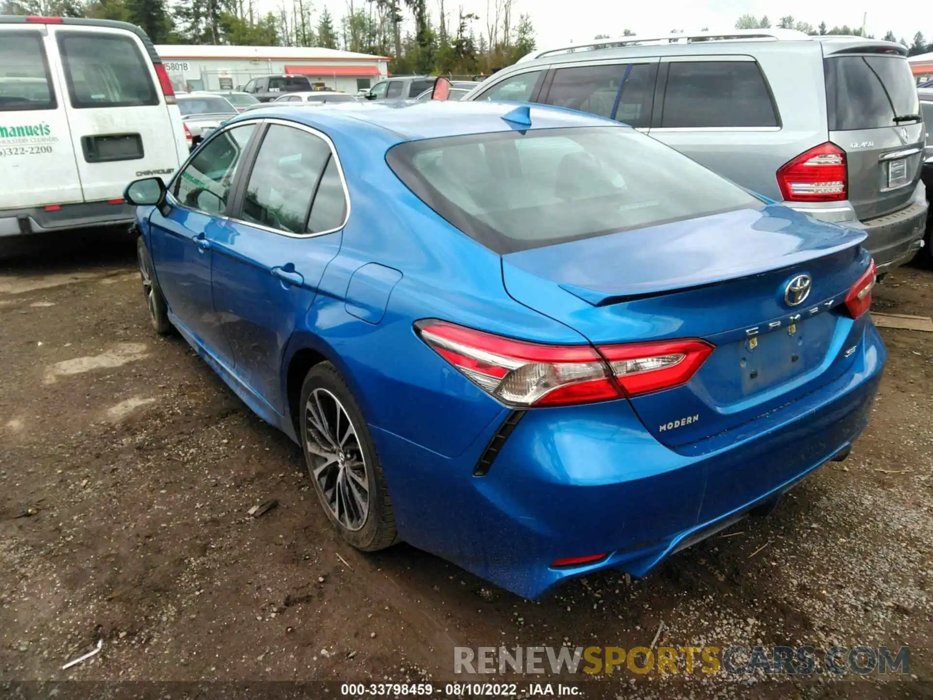 3 Photograph of a damaged car 4T1B11HK9KU182418 TOYOTA CAMRY 2019