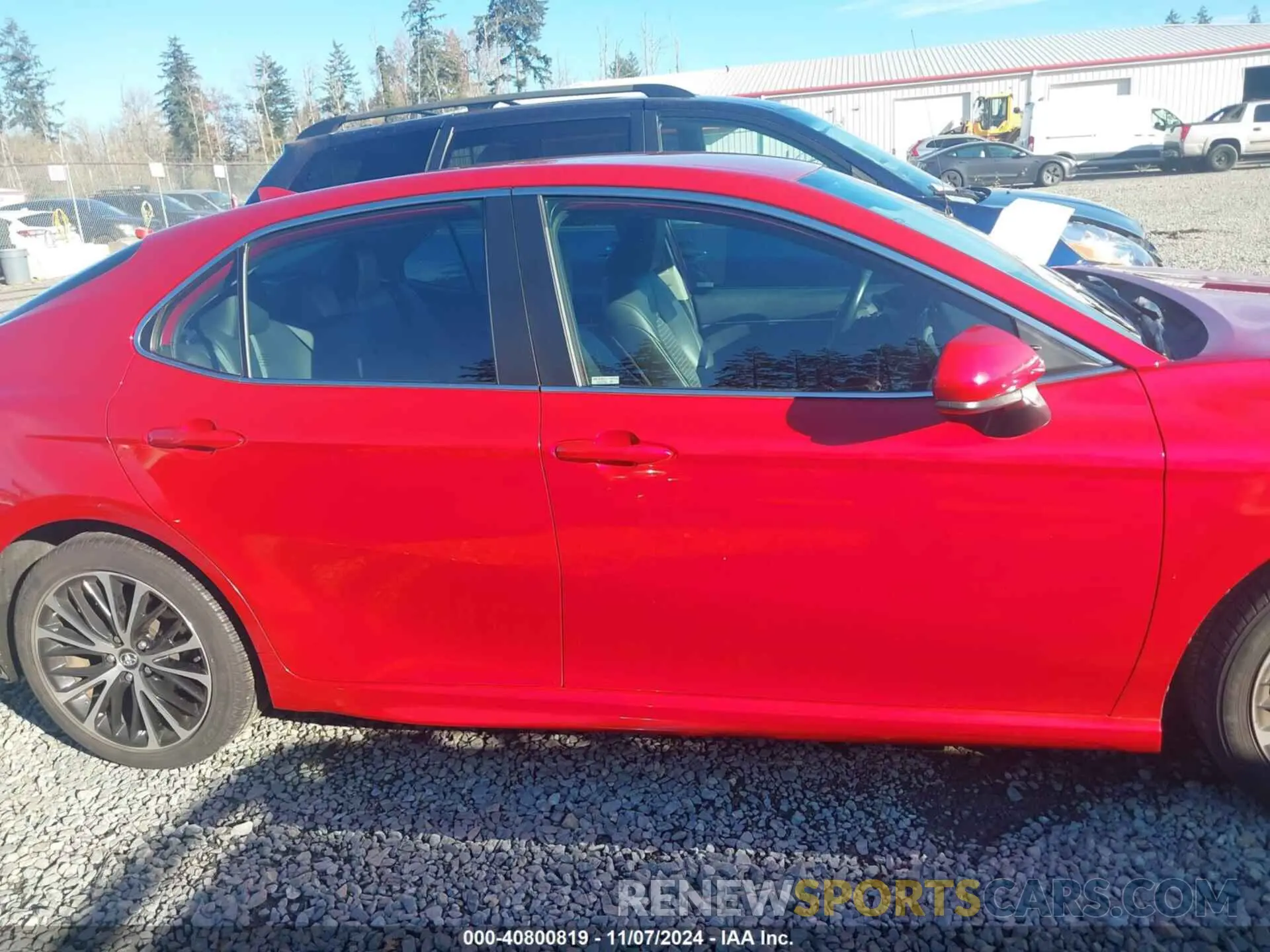 13 Photograph of a damaged car 4T1B11HK9KU182726 TOYOTA CAMRY 2019