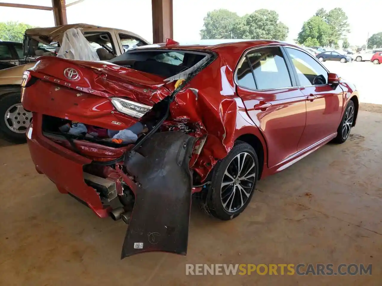 4 Photograph of a damaged car 4T1B11HK9KU183410 TOYOTA CAMRY 2019