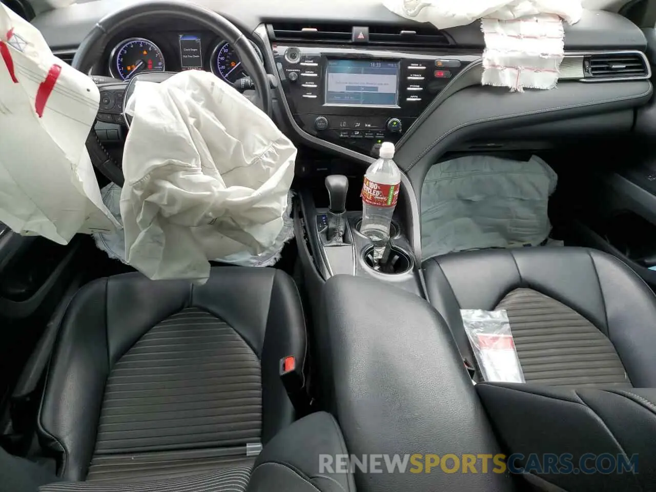8 Photograph of a damaged car 4T1B11HK9KU184167 TOYOTA CAMRY 2019