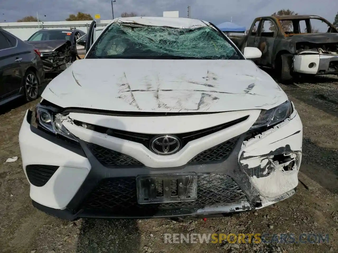 5 Photograph of a damaged car 4T1B11HK9KU184251 TOYOTA CAMRY 2019