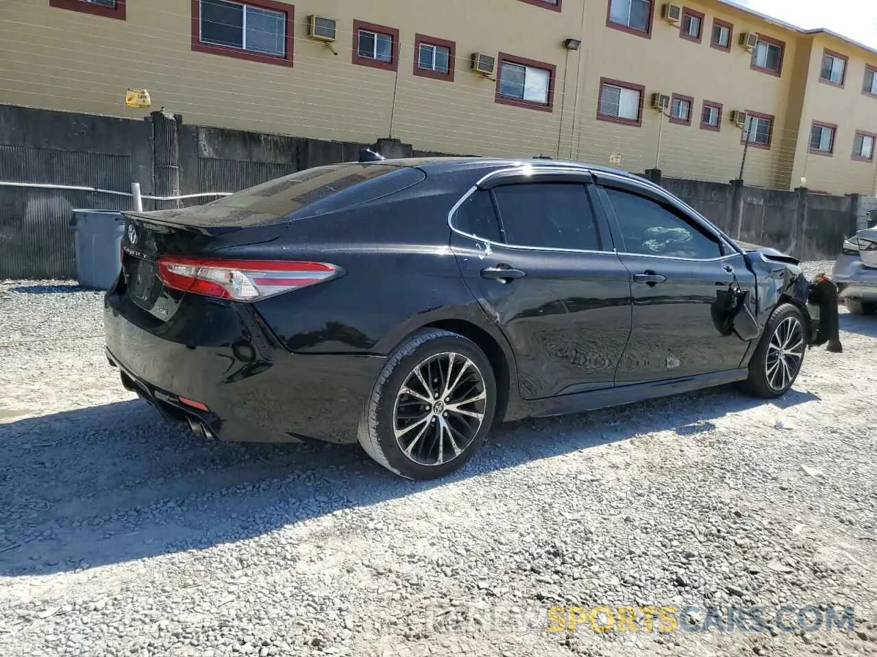 3 Photograph of a damaged car 4T1B11HK9KU186694 TOYOTA CAMRY 2019