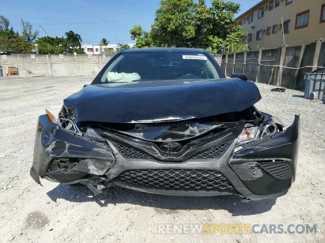 5 Photograph of a damaged car 4T1B11HK9KU186694 TOYOTA CAMRY 2019