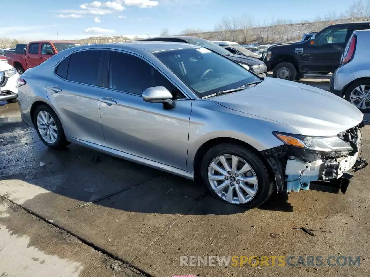 4 Photograph of a damaged car 4T1B11HK9KU195170 TOYOTA CAMRY 2019