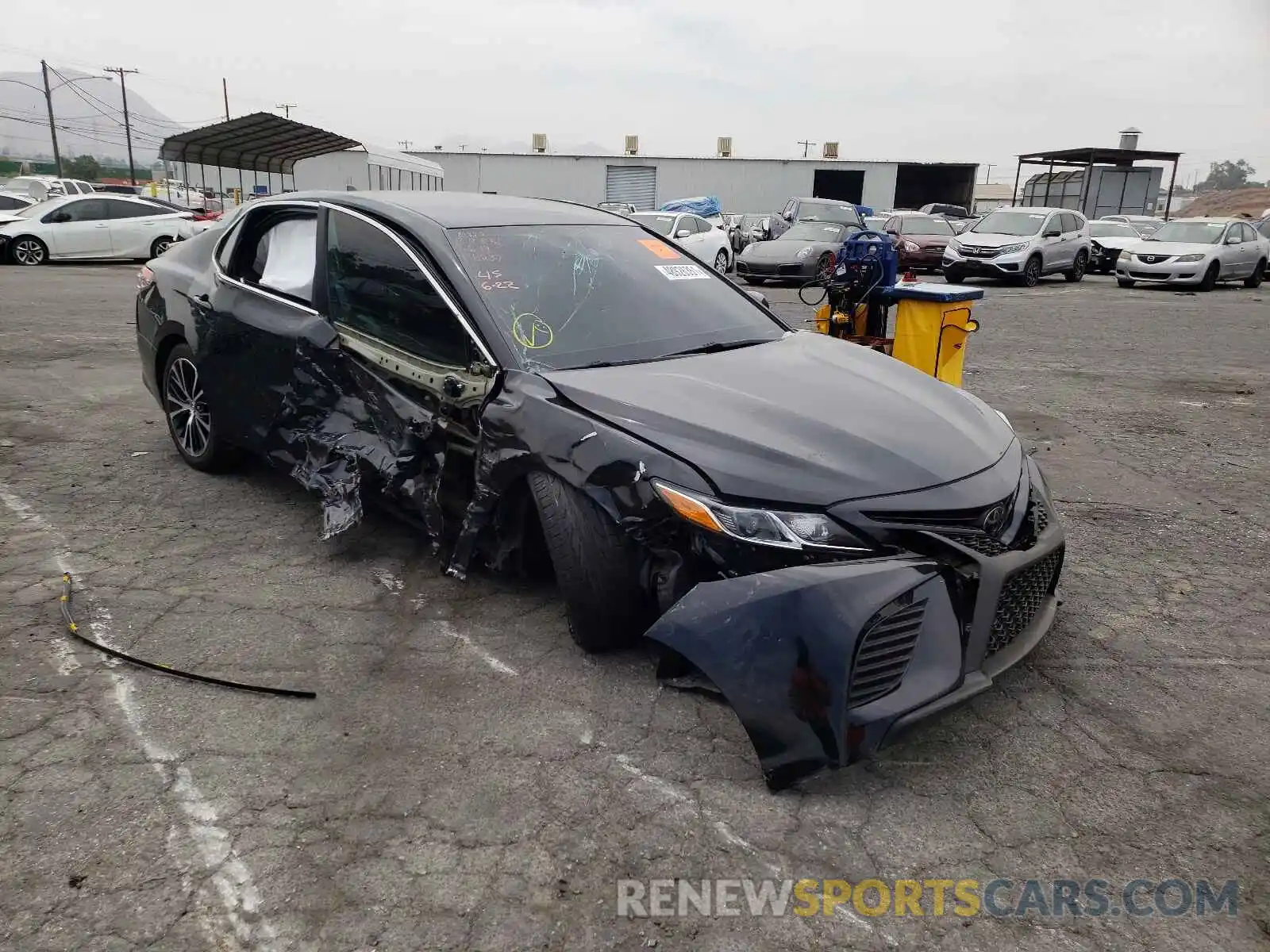 1 Photograph of a damaged car 4T1B11HK9KU196237 TOYOTA CAMRY 2019