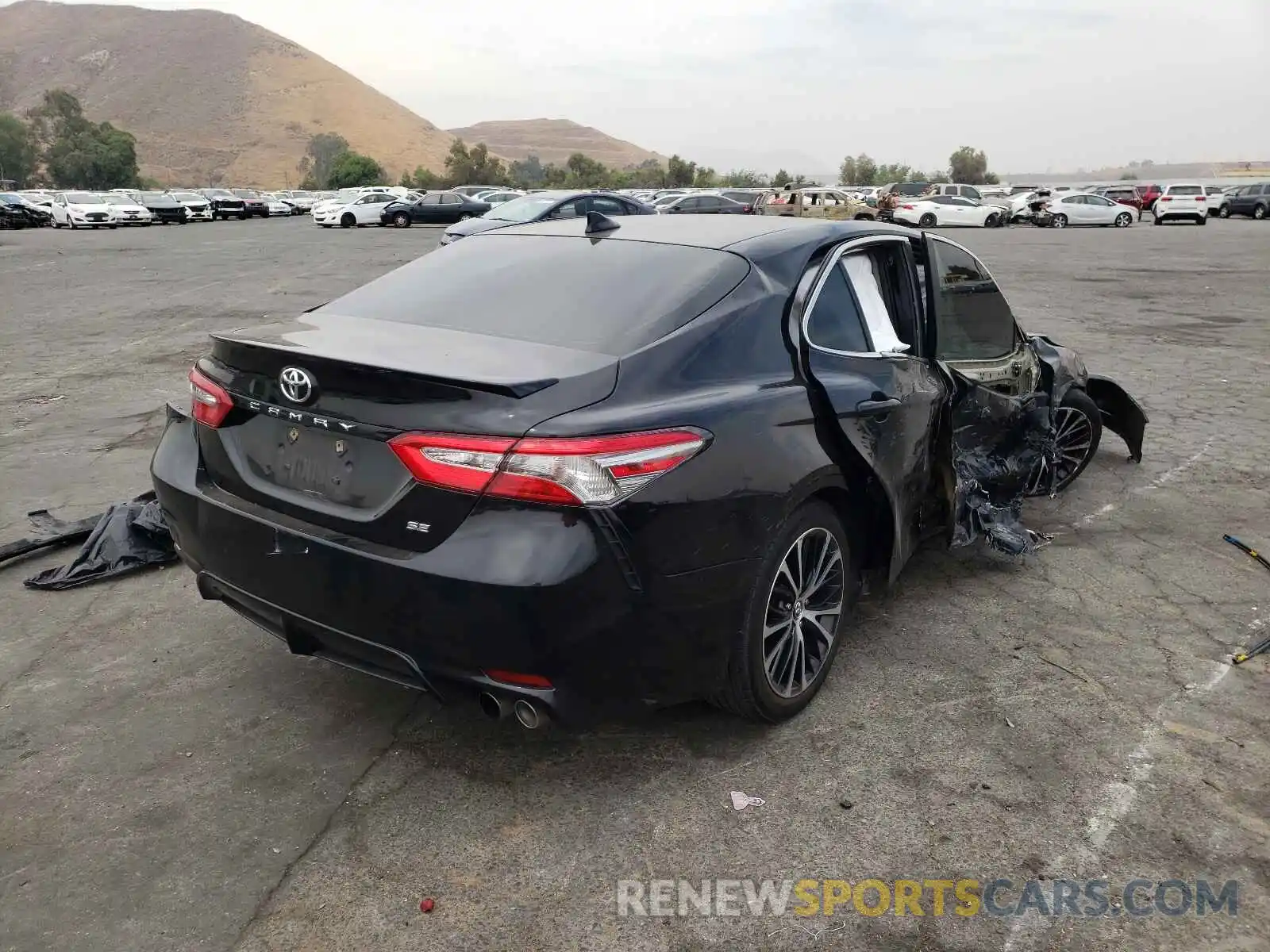 4 Photograph of a damaged car 4T1B11HK9KU196237 TOYOTA CAMRY 2019