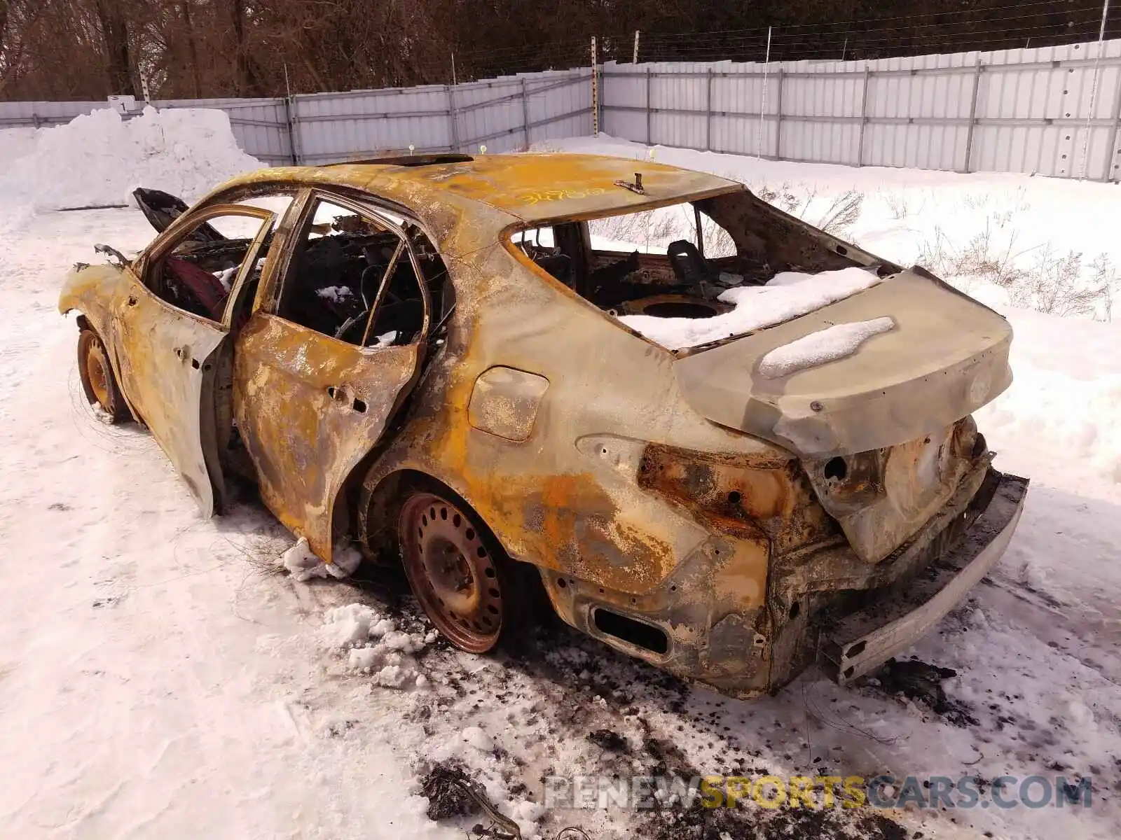 3 Photograph of a damaged car 4T1B11HK9KU196531 TOYOTA CAMRY 2019