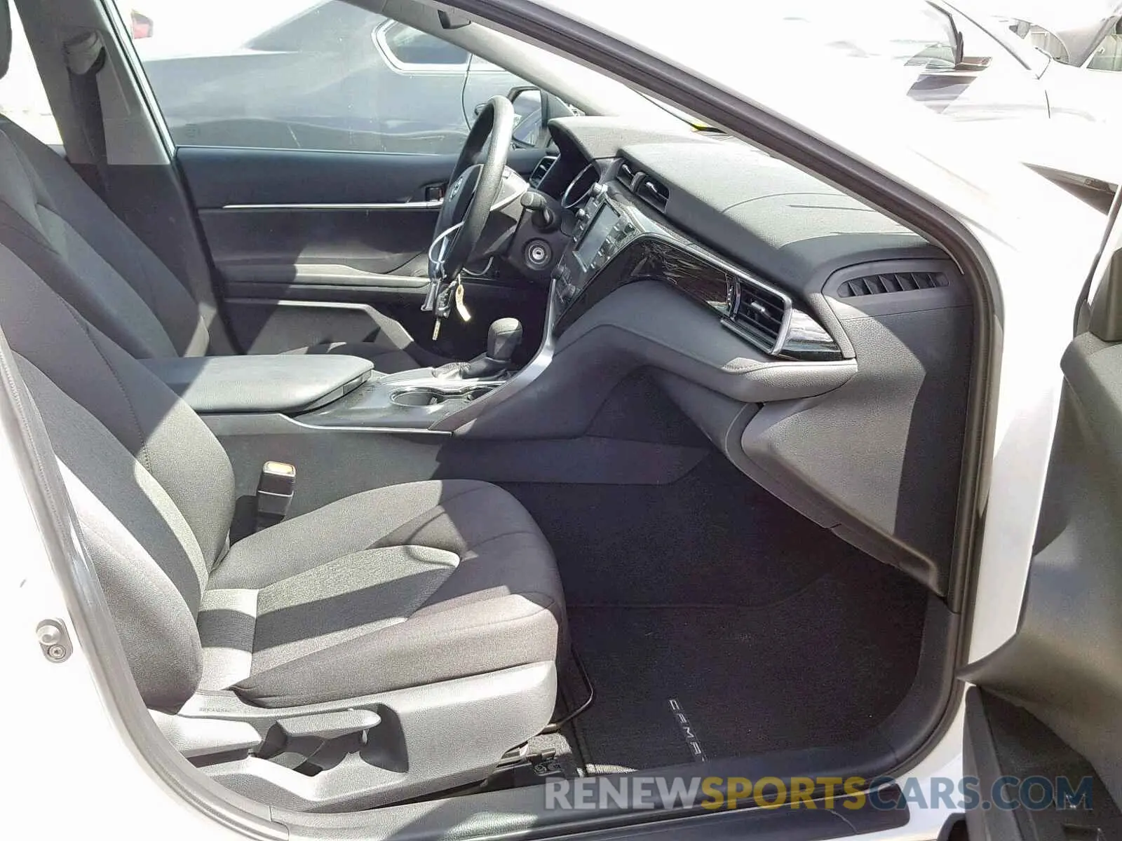 5 Photograph of a damaged car 4T1B11HK9KU197226 TOYOTA CAMRY 2019