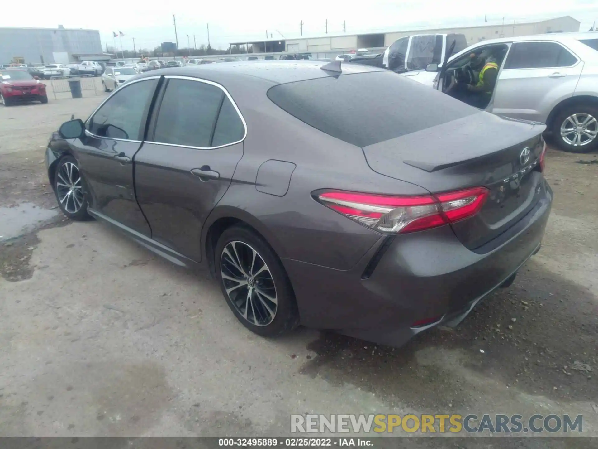 3 Photograph of a damaged car 4T1B11HK9KU202778 TOYOTA CAMRY 2019