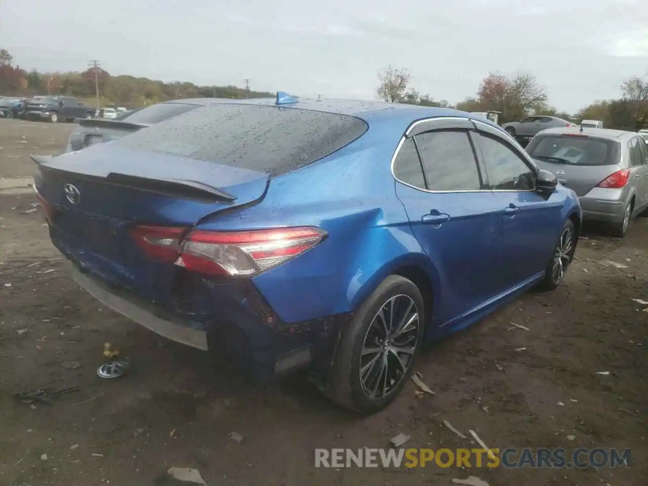 4 Photograph of a damaged car 4T1B11HK9KU205535 TOYOTA CAMRY 2019