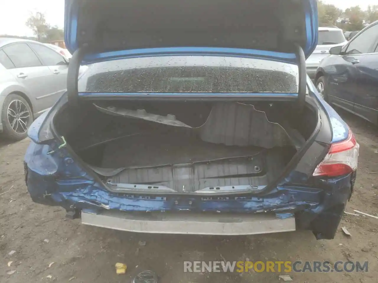 9 Photograph of a damaged car 4T1B11HK9KU205535 TOYOTA CAMRY 2019