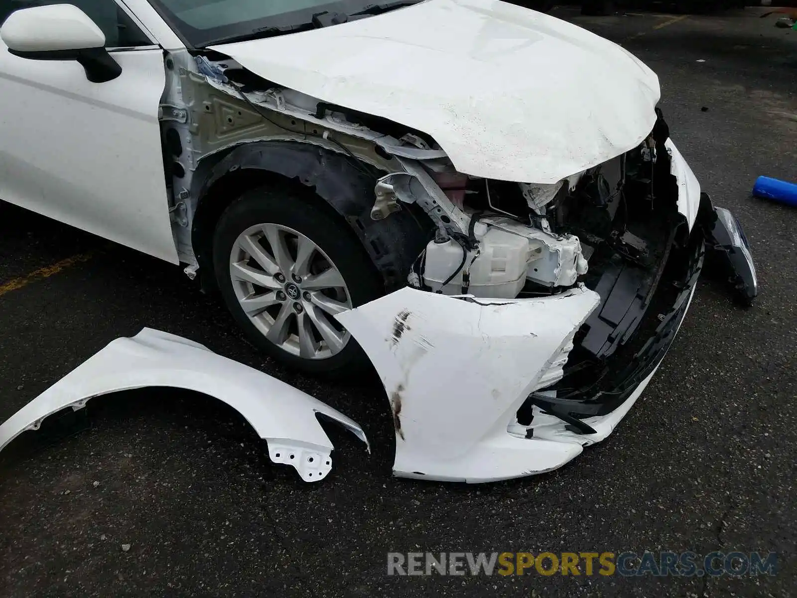 9 Photograph of a damaged car 4T1B11HK9KU213215 TOYOTA CAMRY 2019