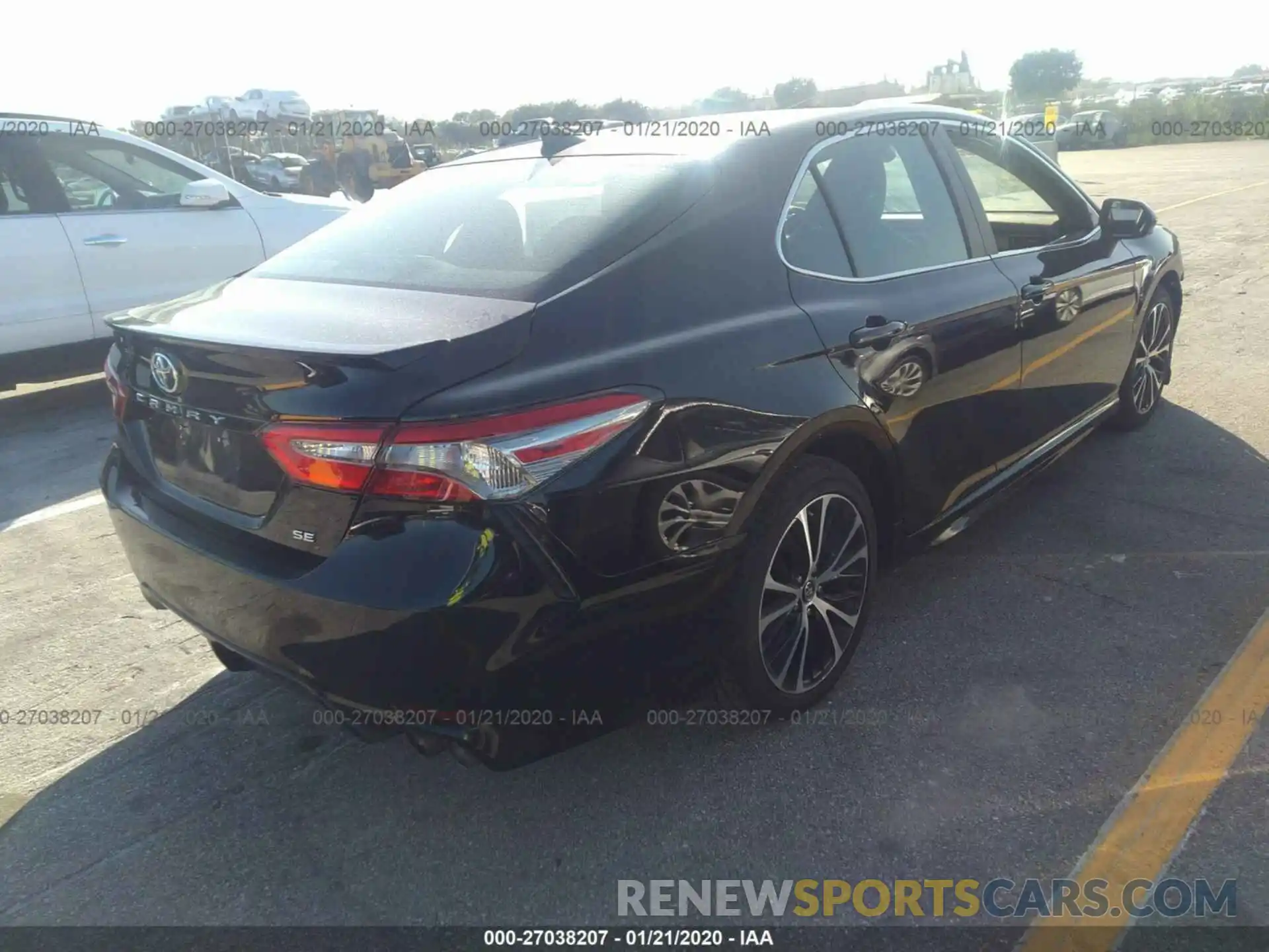 4 Photograph of a damaged car 4T1B11HK9KU215790 TOYOTA CAMRY 2019