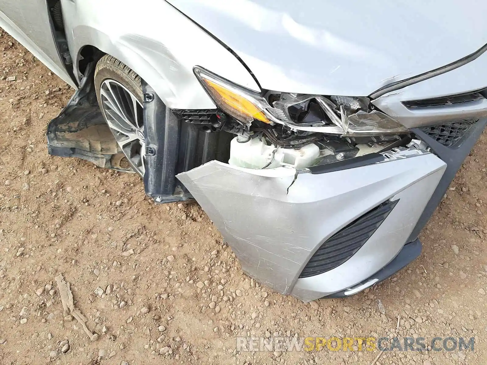 9 Photograph of a damaged car 4T1B11HK9KU216048 TOYOTA CAMRY 2019