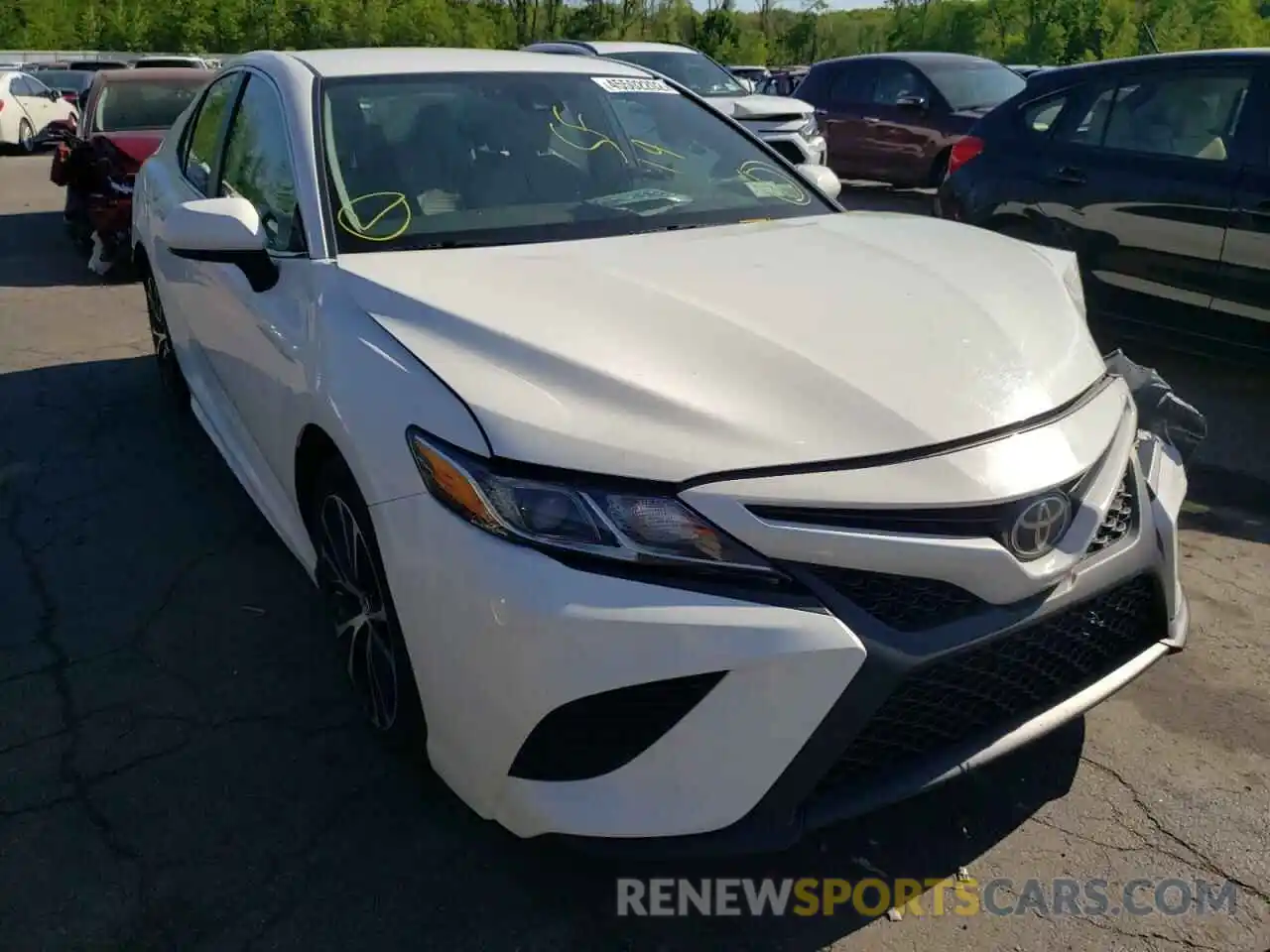 1 Photograph of a damaged car 4T1B11HK9KU216387 TOYOTA CAMRY 2019