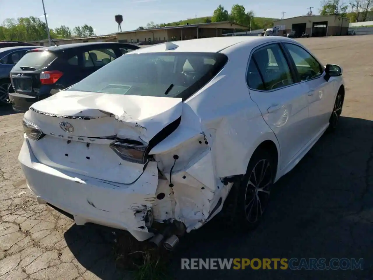 4 Photograph of a damaged car 4T1B11HK9KU216387 TOYOTA CAMRY 2019