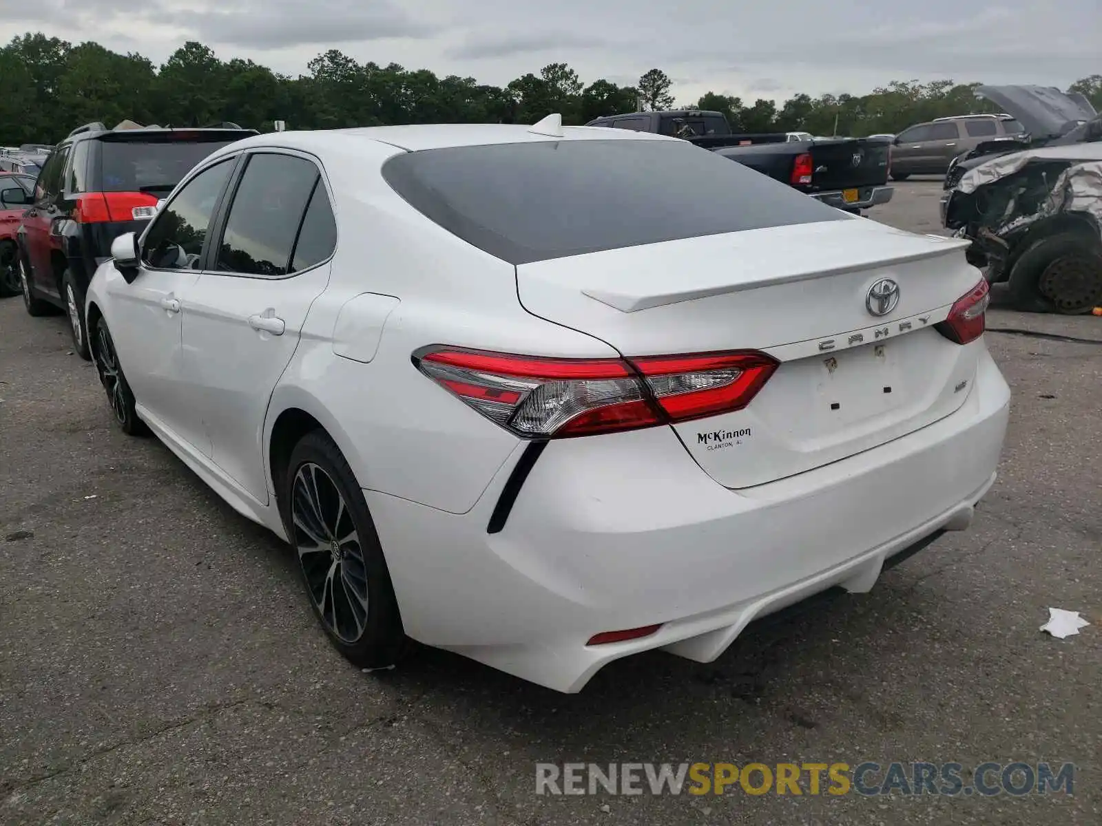 3 Photograph of a damaged car 4T1B11HK9KU216468 TOYOTA CAMRY 2019