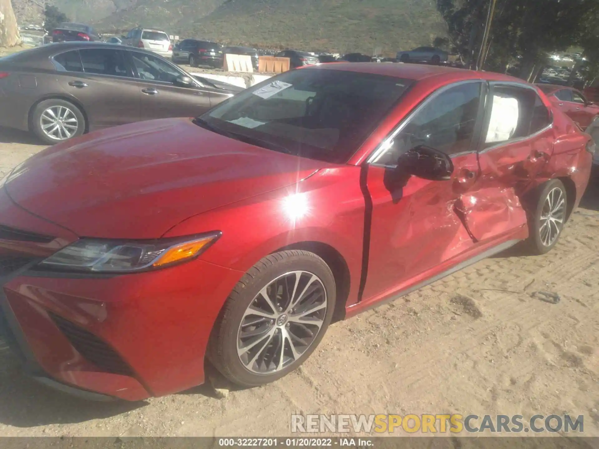 2 Photograph of a damaged car 4T1B11HK9KU216695 TOYOTA CAMRY 2019