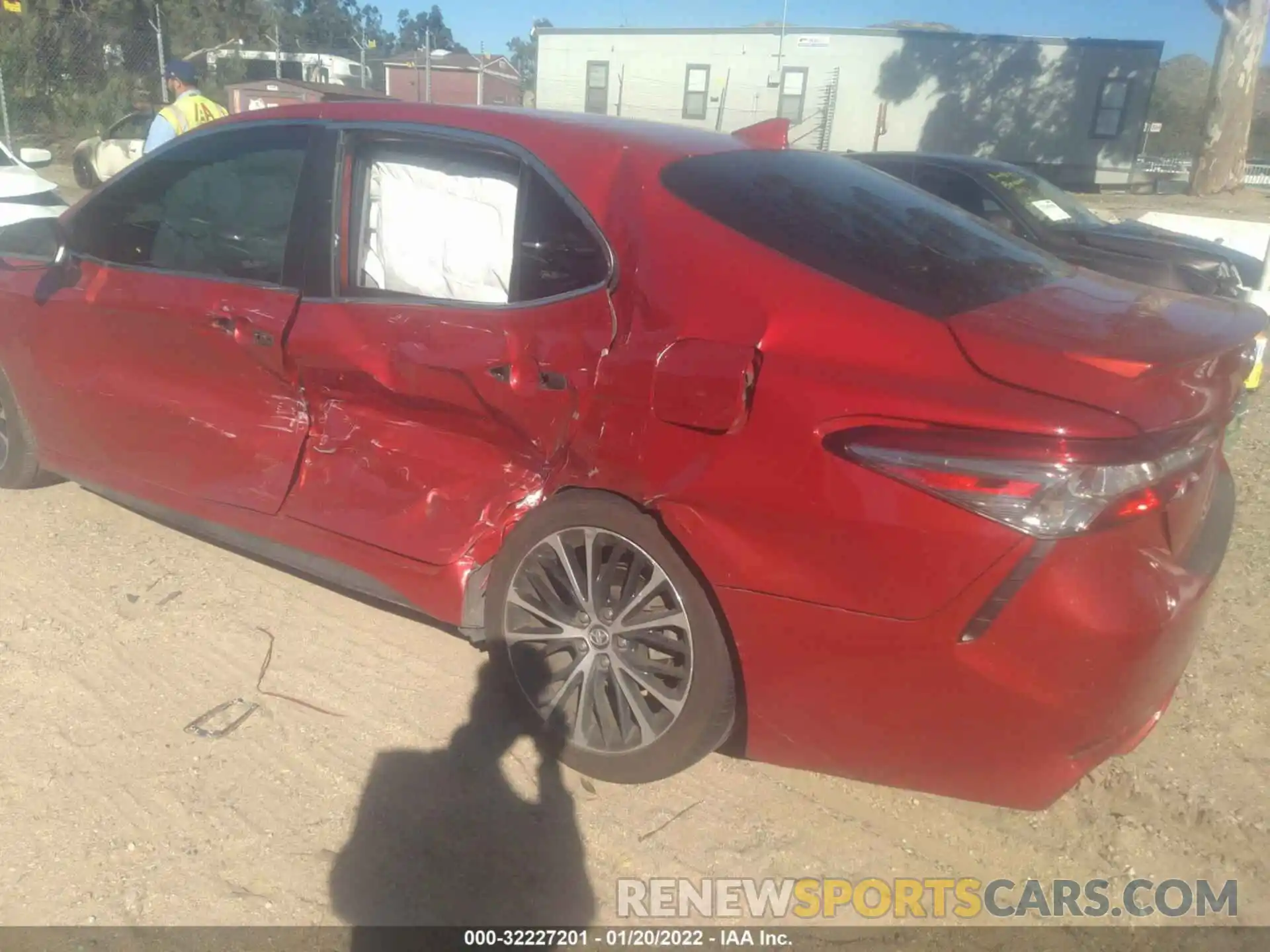 3 Photograph of a damaged car 4T1B11HK9KU216695 TOYOTA CAMRY 2019