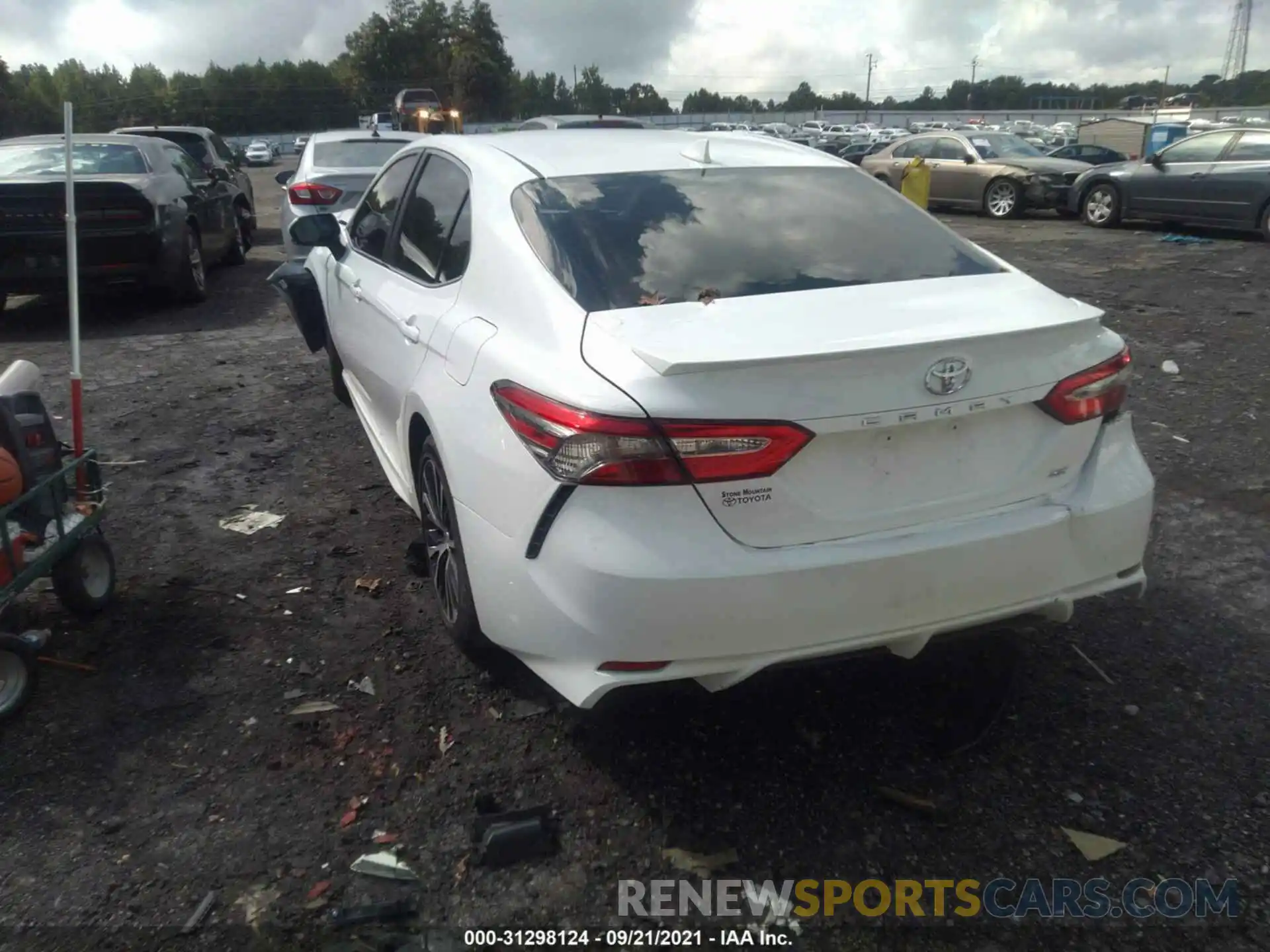 3 Photograph of a damaged car 4T1B11HK9KU217720 TOYOTA CAMRY 2019