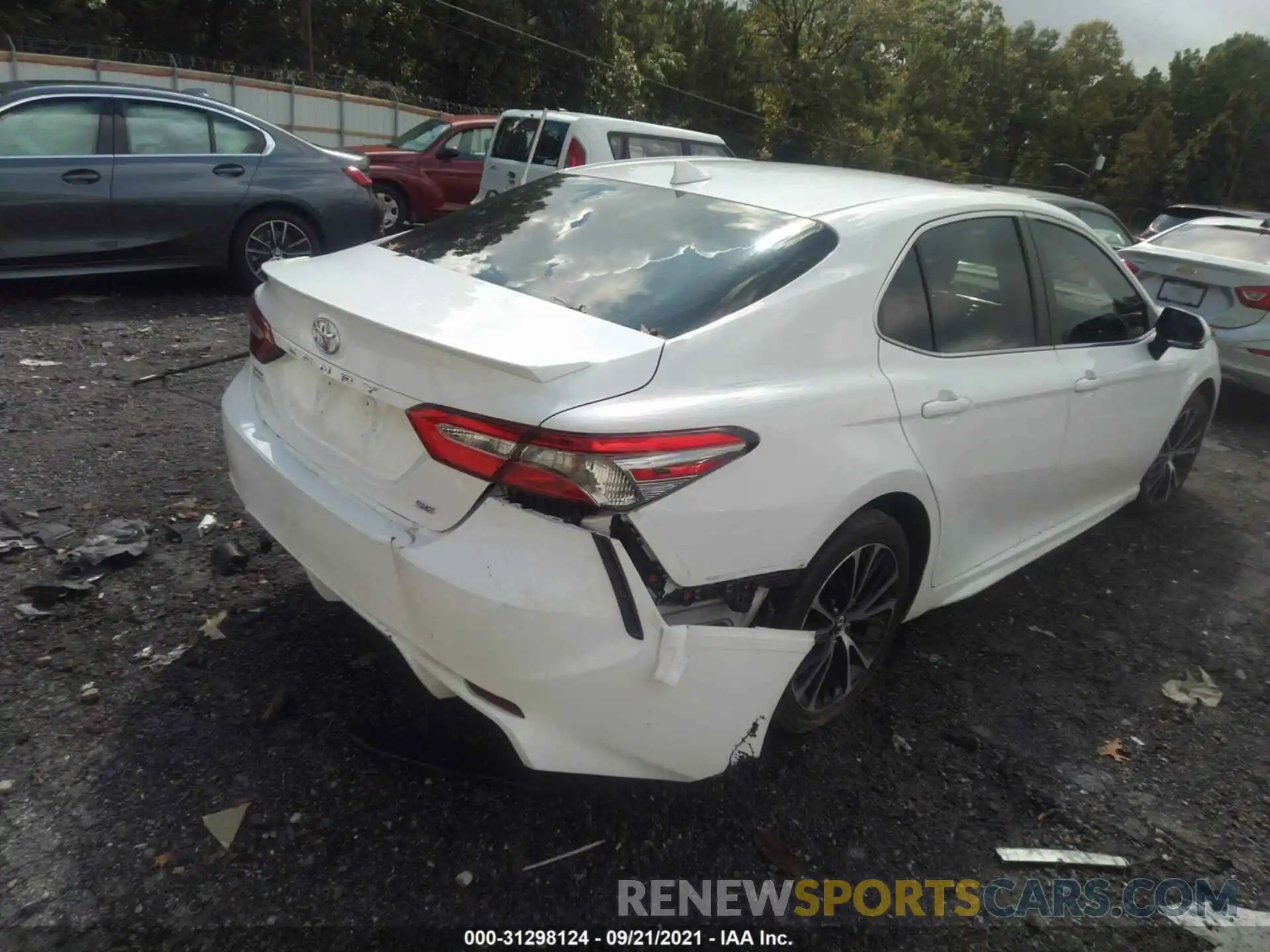 4 Photograph of a damaged car 4T1B11HK9KU217720 TOYOTA CAMRY 2019