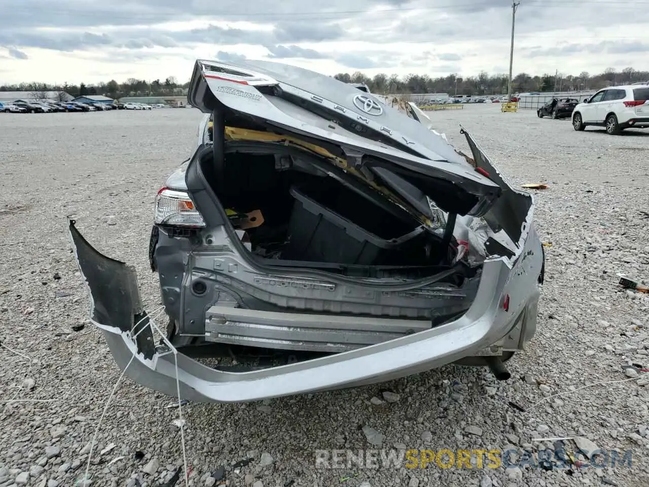 6 Photograph of a damaged car 4T1B11HK9KU225042 TOYOTA CAMRY 2019