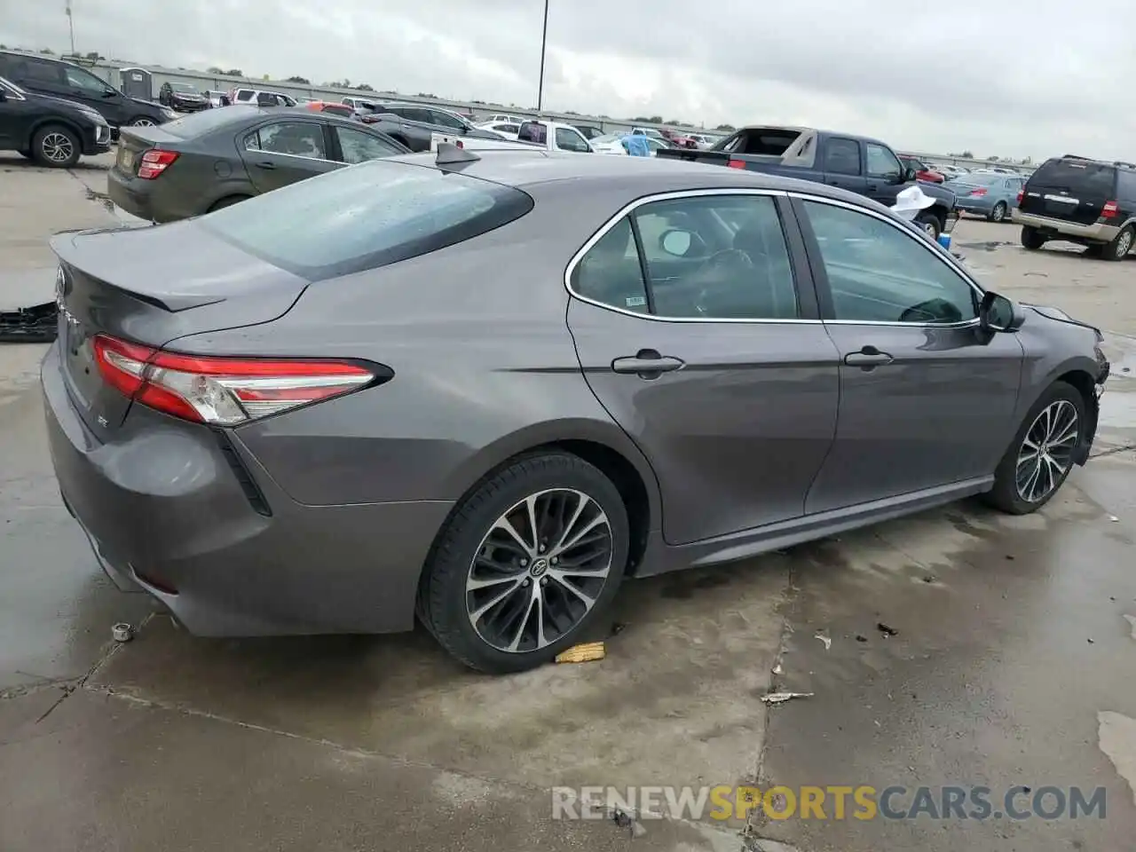 3 Photograph of a damaged car 4T1B11HK9KU229141 TOYOTA CAMRY 2019