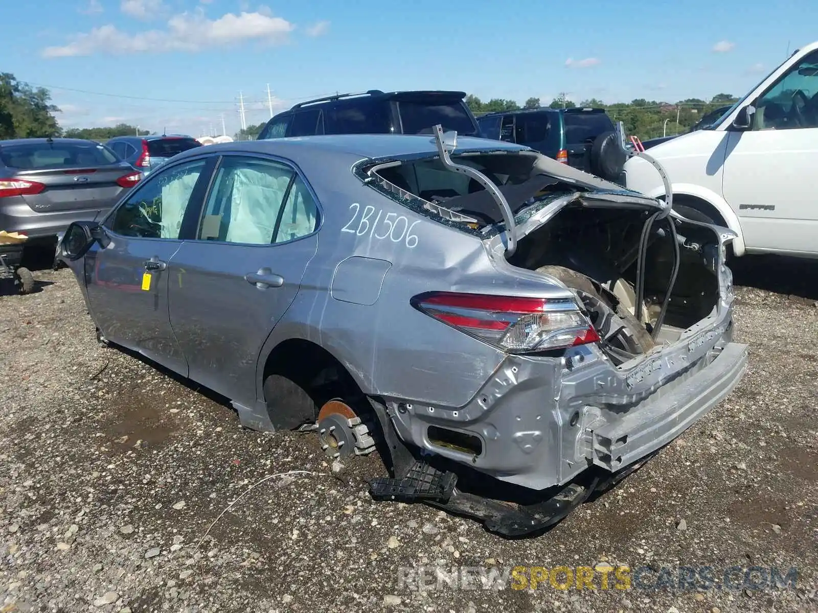 3 Photograph of a damaged car 4T1B11HK9KU231388 TOYOTA CAMRY 2019