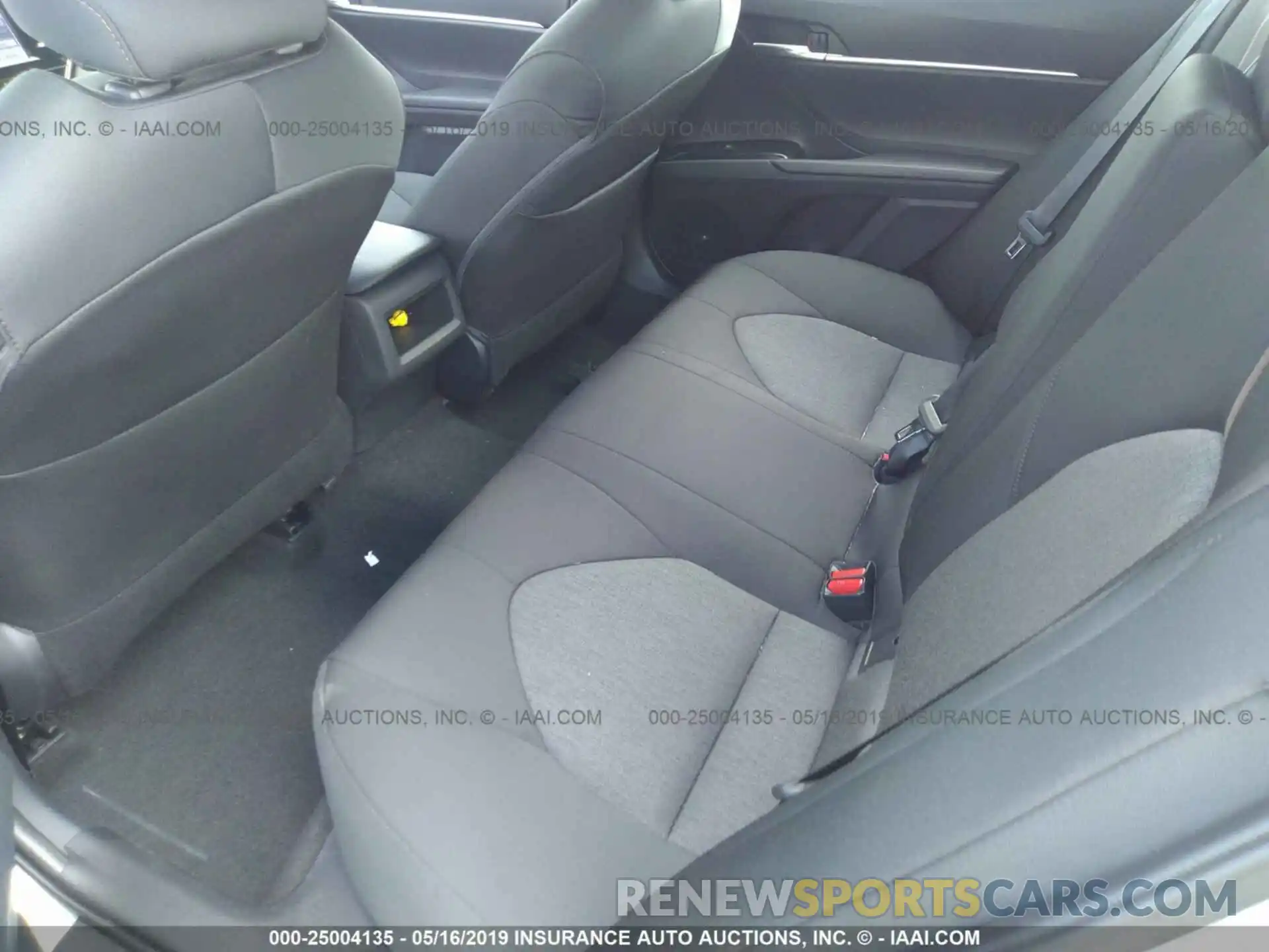 8 Photograph of a damaged car 4T1B11HK9KU232007 TOYOTA CAMRY 2019