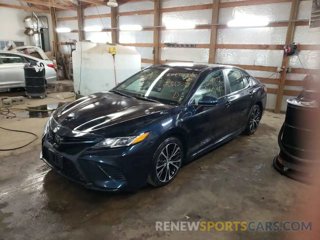 2 Photograph of a damaged car 4T1B11HK9KU232573 TOYOTA CAMRY 2019