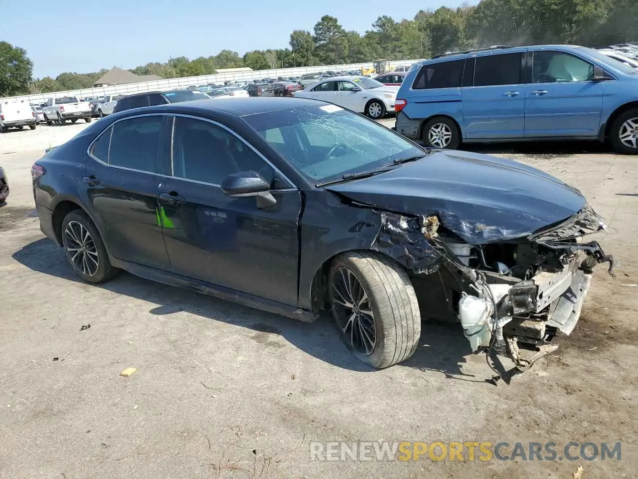 4 Photograph of a damaged car 4T1B11HK9KU233240 TOYOTA CAMRY 2019
