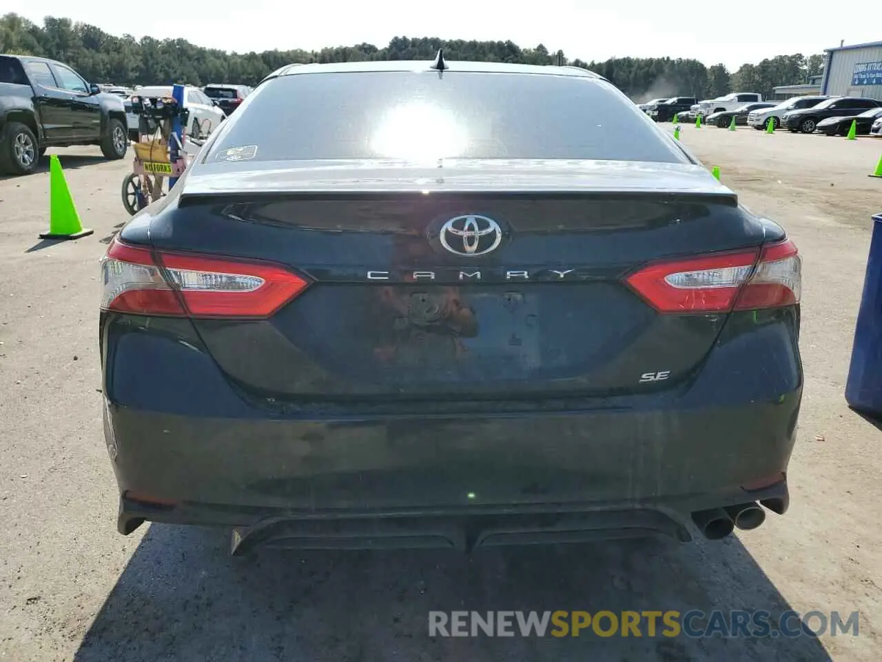 6 Photograph of a damaged car 4T1B11HK9KU233240 TOYOTA CAMRY 2019