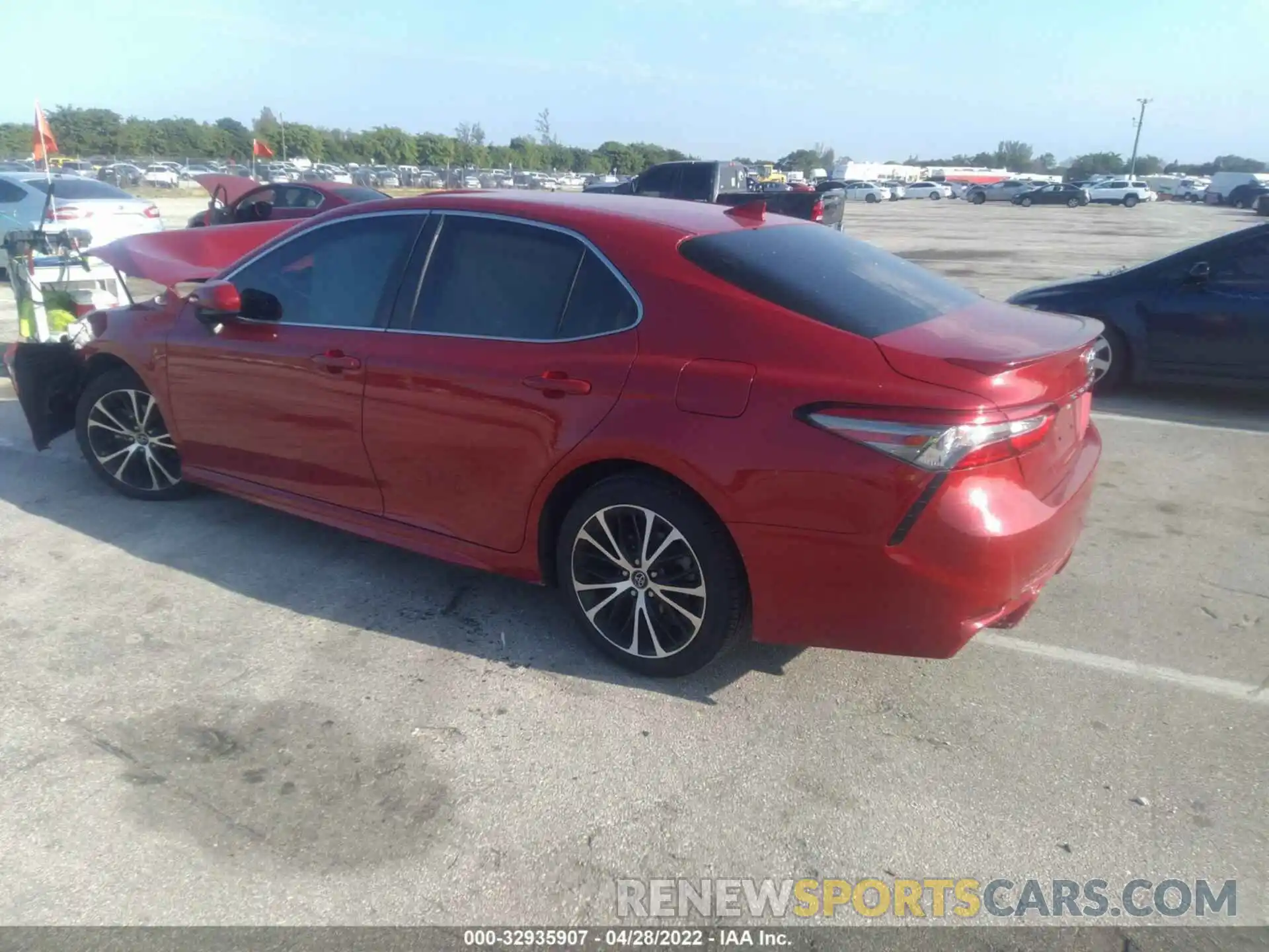 3 Photograph of a damaged car 4T1B11HK9KU235151 TOYOTA CAMRY 2019