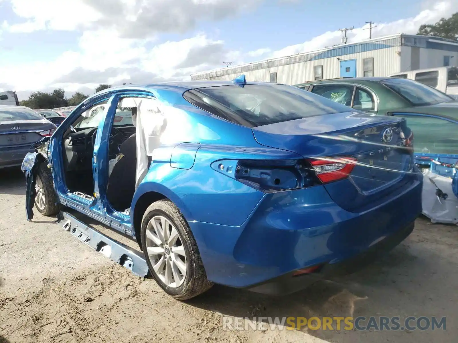 3 Photograph of a damaged car 4T1B11HK9KU235540 TOYOTA CAMRY 2019