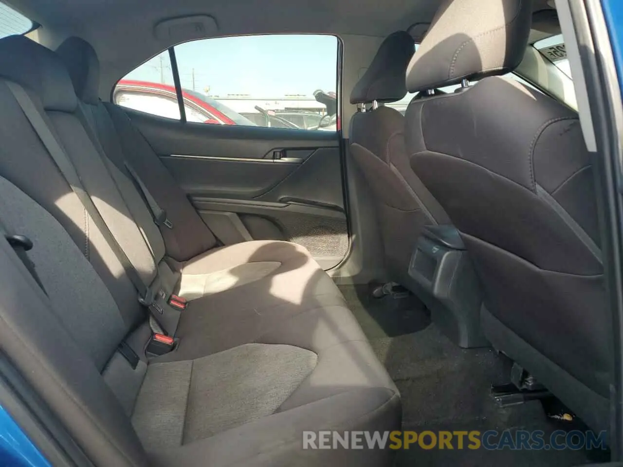 10 Photograph of a damaged car 4T1B11HK9KU237496 TOYOTA CAMRY 2019