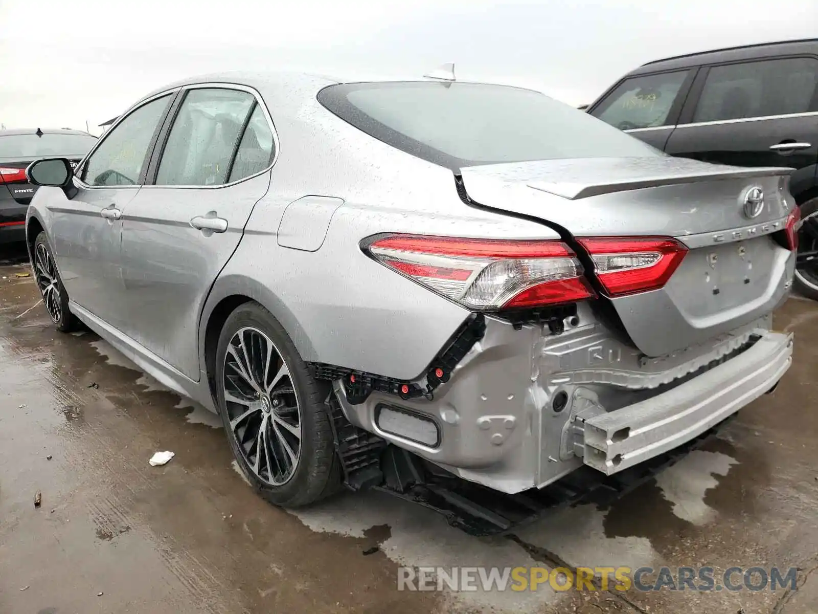 3 Photograph of a damaged car 4T1B11HK9KU238163 TOYOTA CAMRY 2019