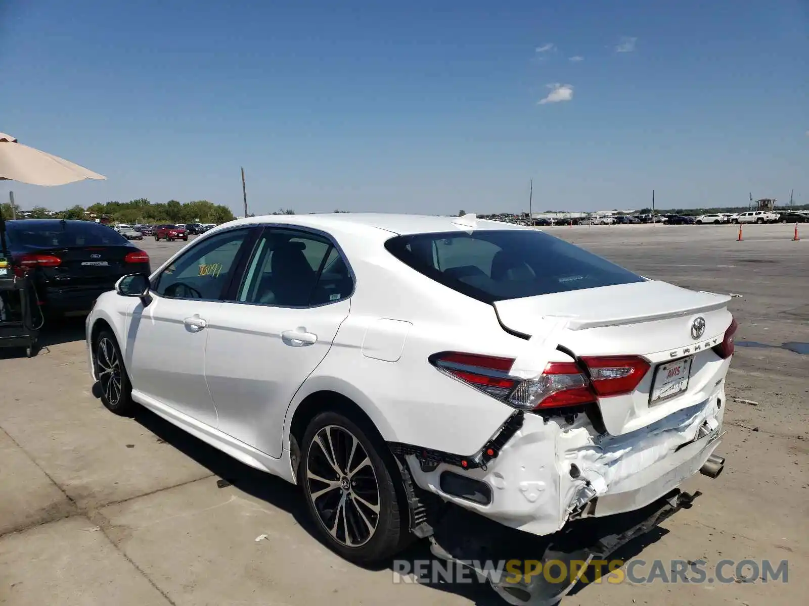 3 Photograph of a damaged car 4T1B11HK9KU239264 TOYOTA CAMRY 2019