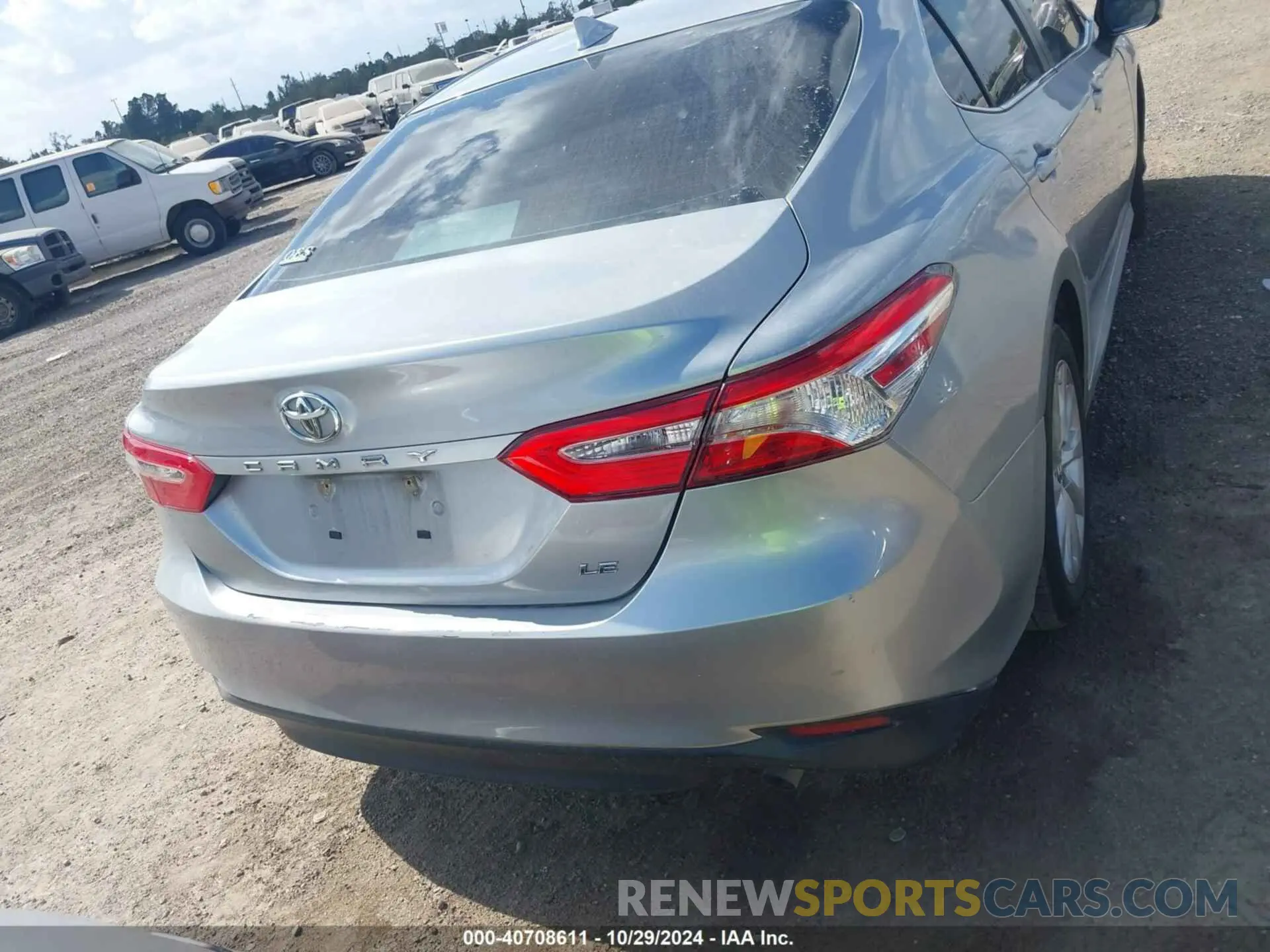 15 Photograph of a damaged car 4T1B11HK9KU241385 TOYOTA CAMRY 2019