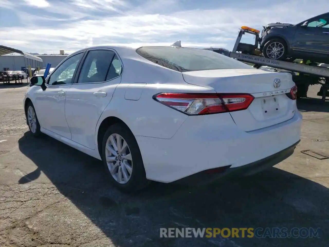 3 Photograph of a damaged car 4T1B11HK9KU241726 TOYOTA CAMRY 2019