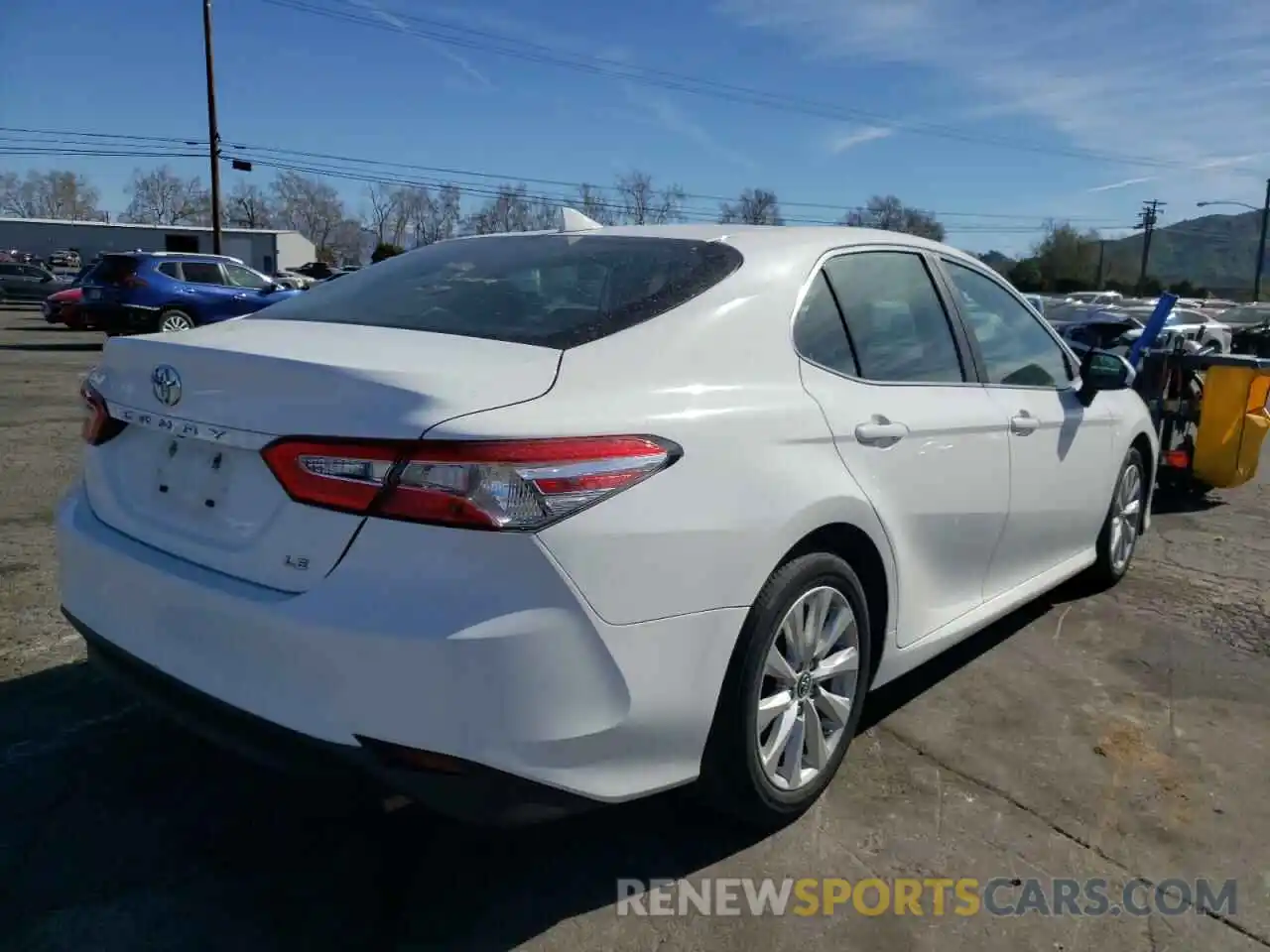 4 Photograph of a damaged car 4T1B11HK9KU241726 TOYOTA CAMRY 2019