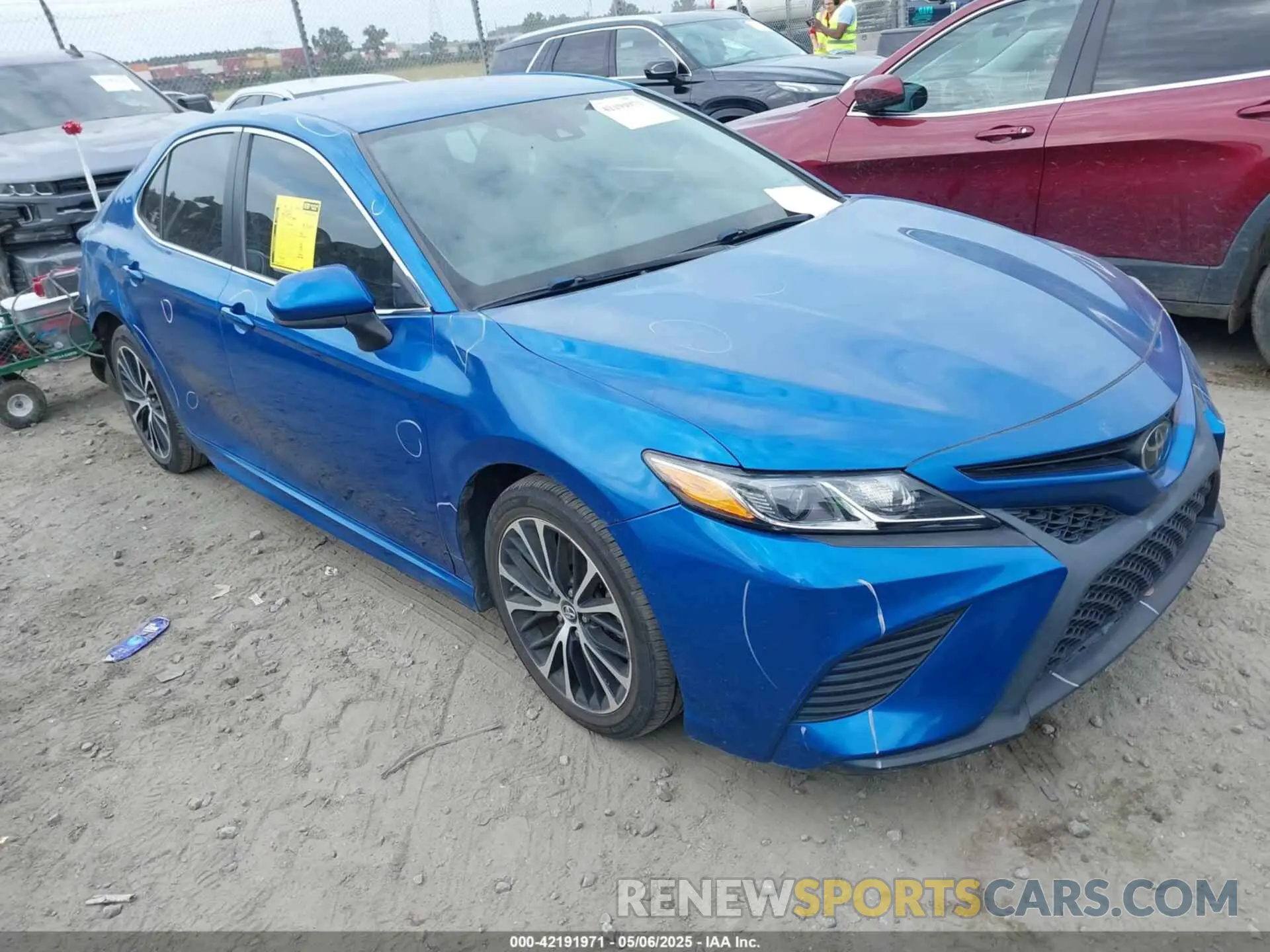 1 Photograph of a damaged car 4T1B11HK9KU241905 TOYOTA CAMRY 2019