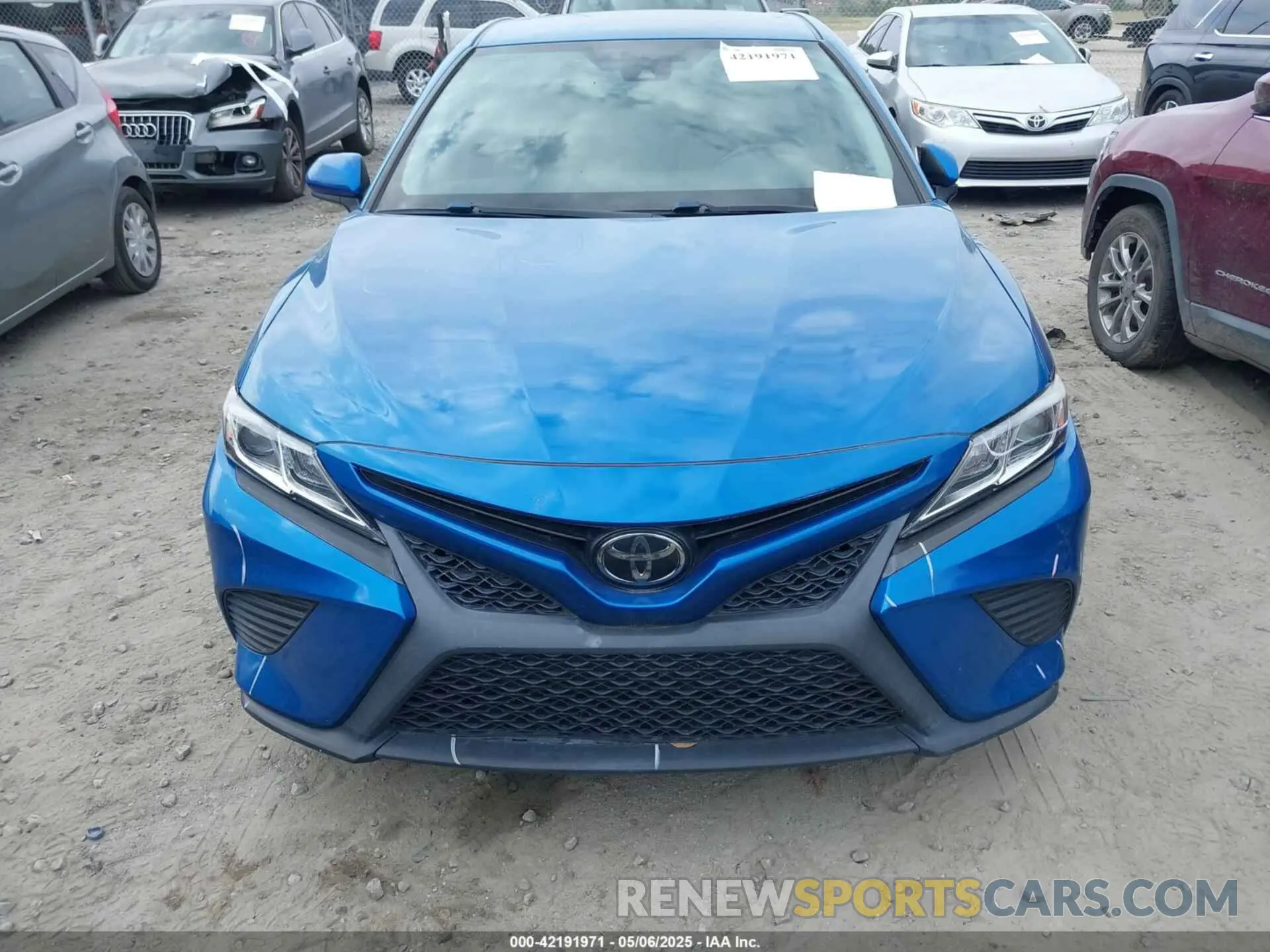 12 Photograph of a damaged car 4T1B11HK9KU241905 TOYOTA CAMRY 2019