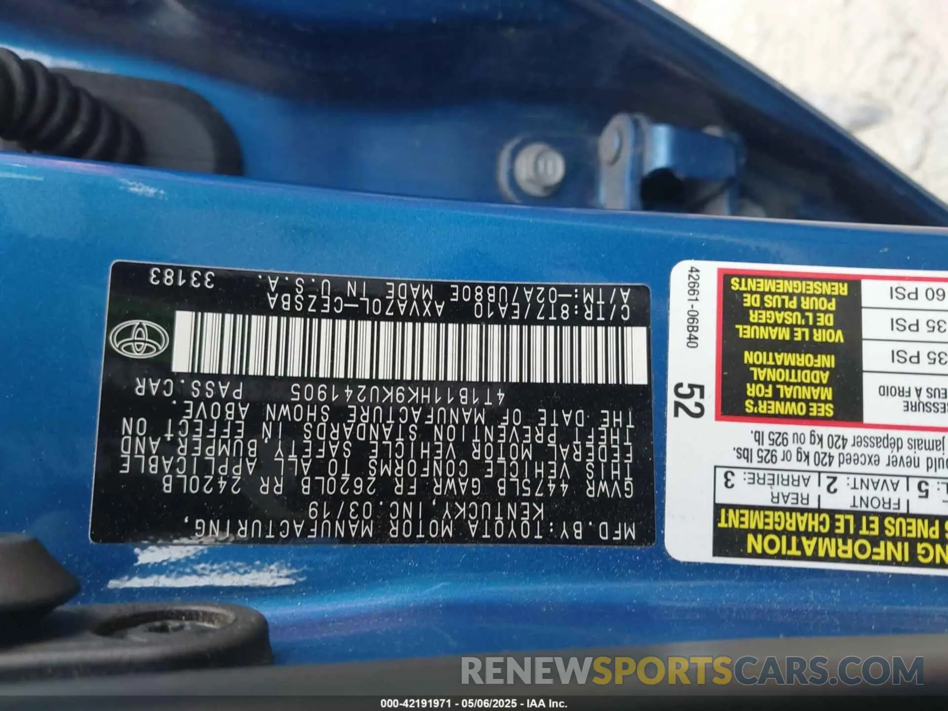9 Photograph of a damaged car 4T1B11HK9KU241905 TOYOTA CAMRY 2019
