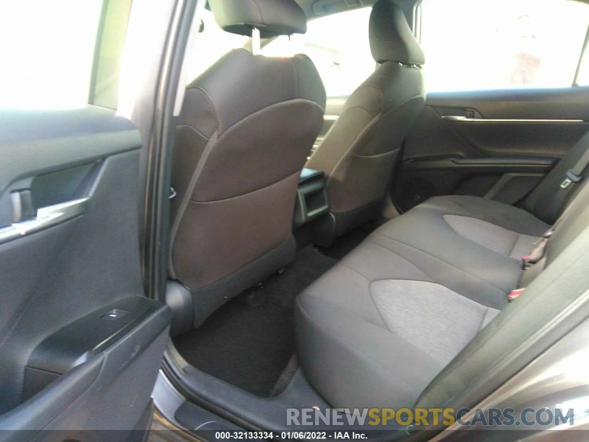 8 Photograph of a damaged car 4T1B11HK9KU243279 TOYOTA CAMRY 2019