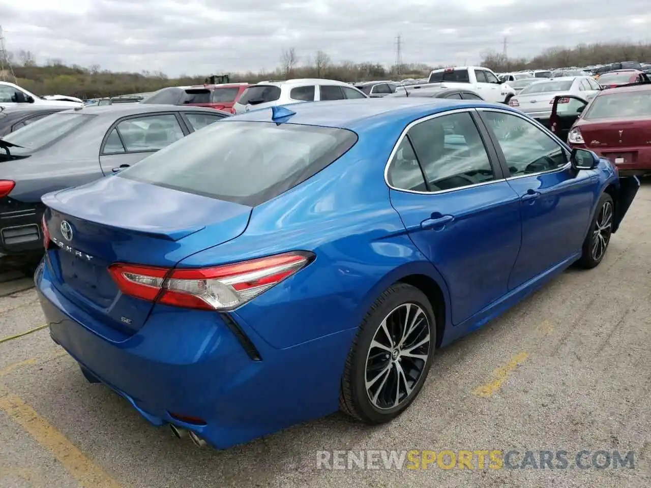 4 Photograph of a damaged car 4T1B11HK9KU244805 TOYOTA CAMRY 2019