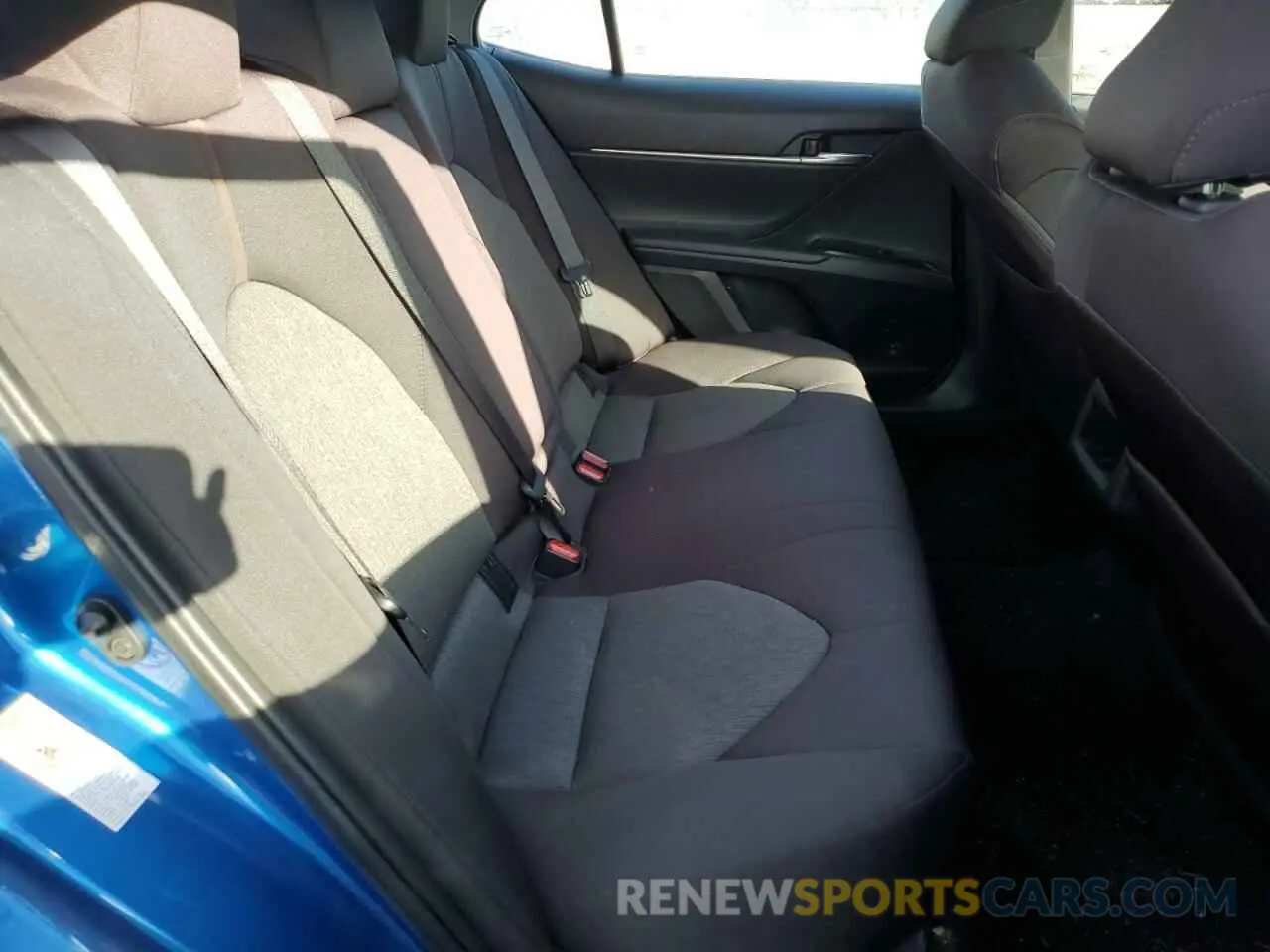 10 Photograph of a damaged car 4T1B11HK9KU245436 TOYOTA CAMRY 2019
