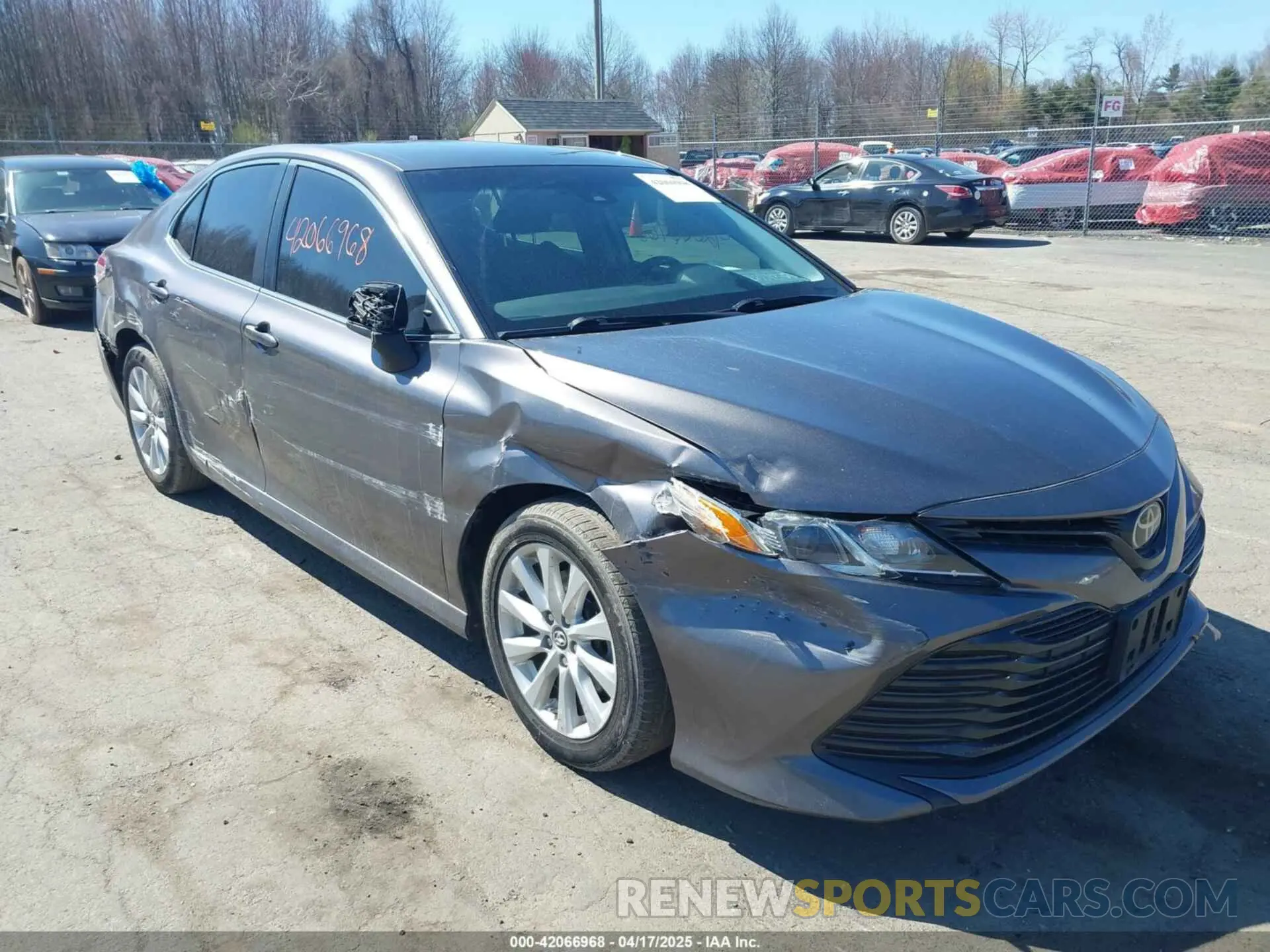 1 Photograph of a damaged car 4T1B11HK9KU245615 TOYOTA CAMRY 2019