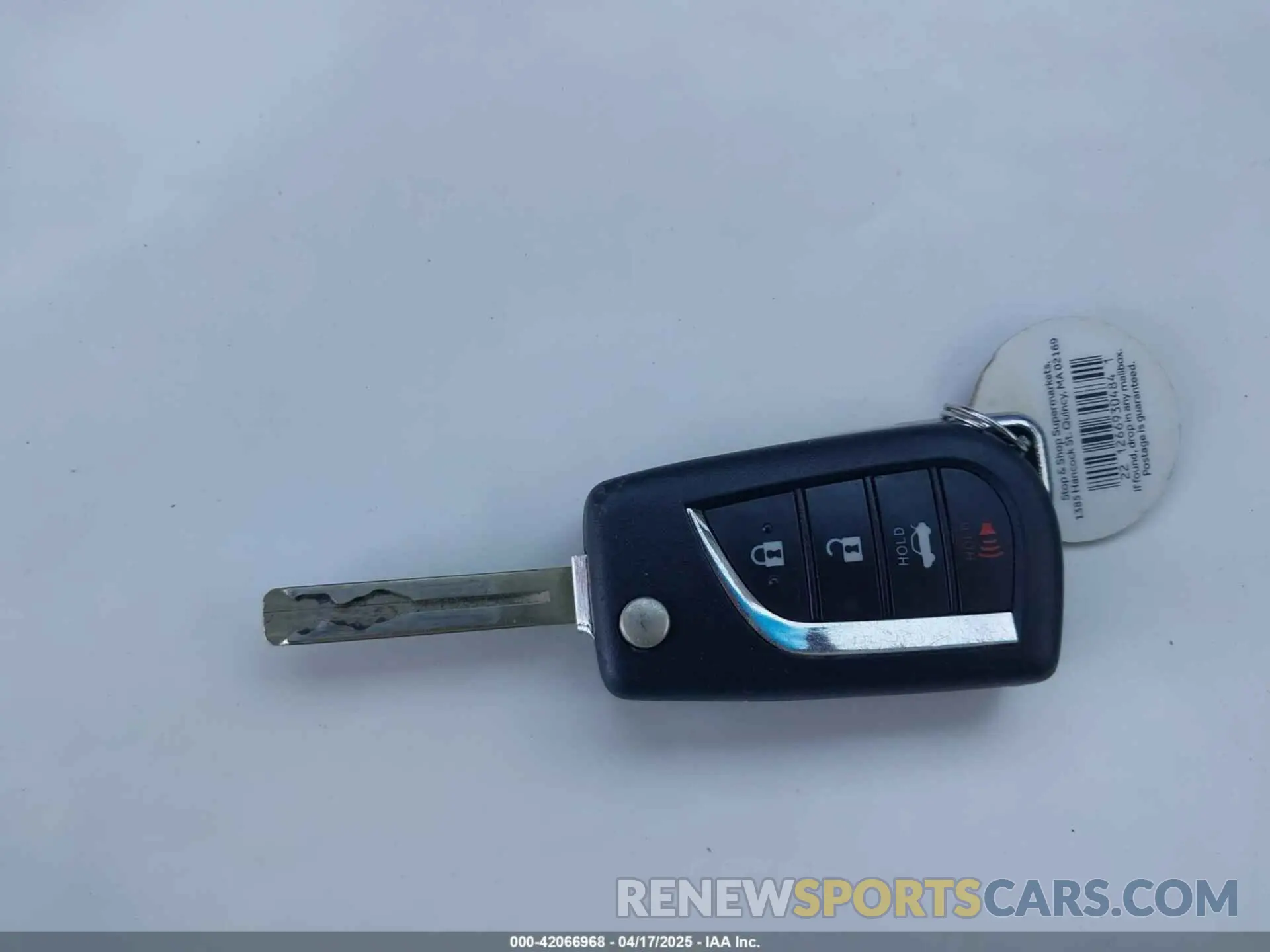 11 Photograph of a damaged car 4T1B11HK9KU245615 TOYOTA CAMRY 2019